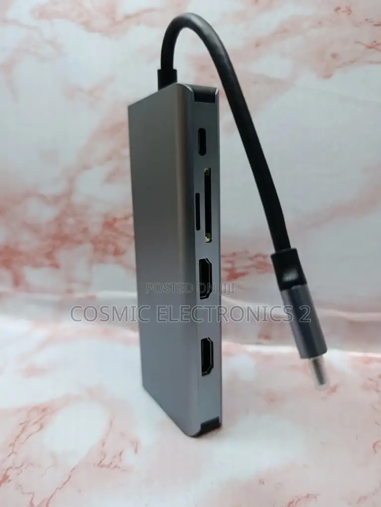 12-in-1 USB-C Docking Station With Triple Display