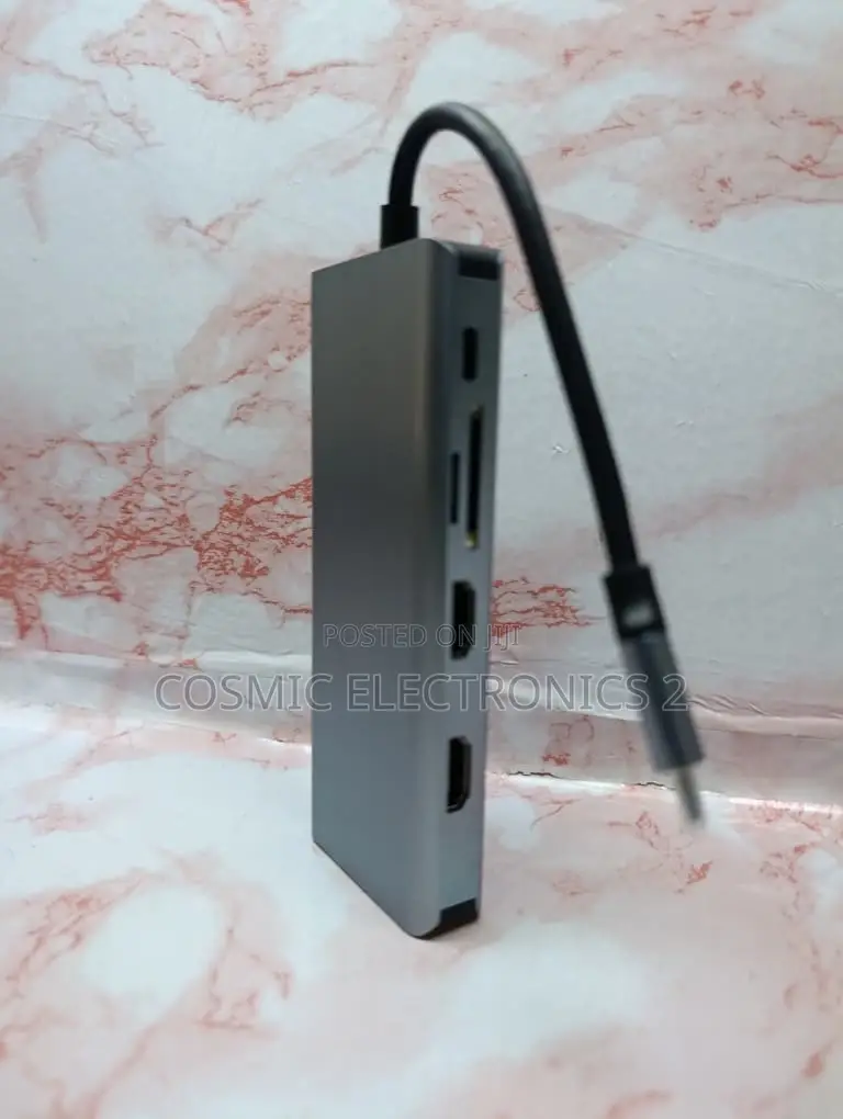 12-in-1 USB-C Docking Station With Triple Display