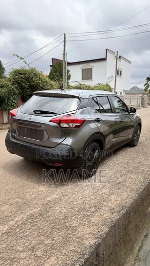 Nissan Kicks S 2020 Gray