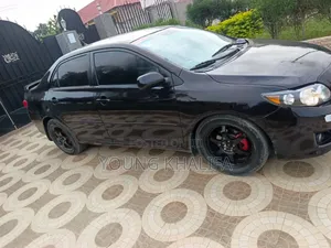 Toyota Corolla 2010 Black