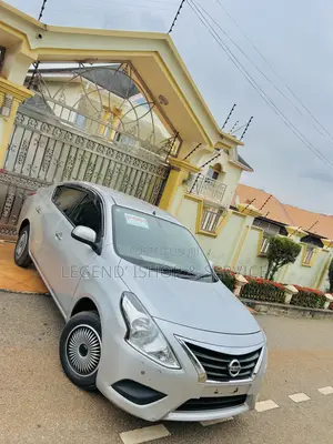 Nissan Latio 1.2 2015 Silver