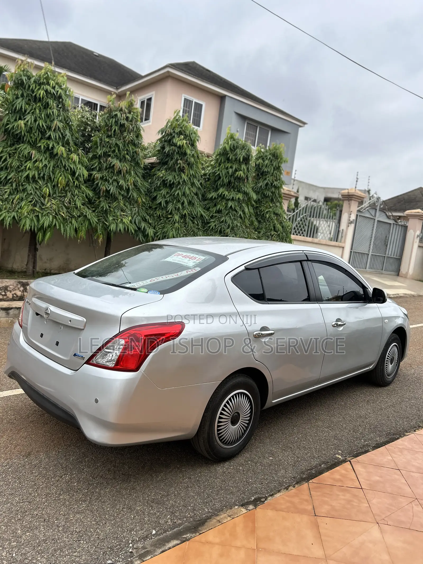 Nissan Latio 1.2 2015 Silver