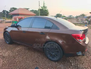 Chevrolet Cruze 2012 Brown