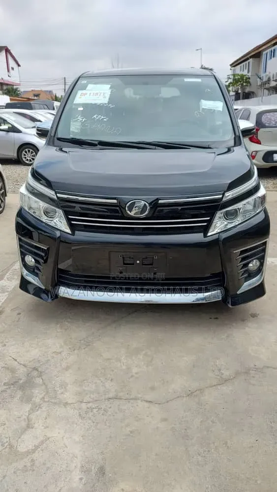 Toyota Voxy 2016 Black
