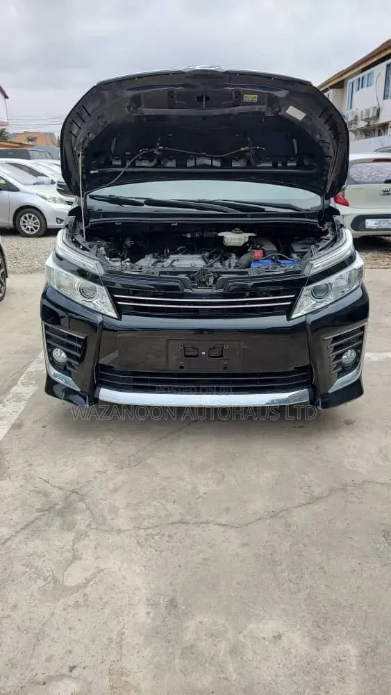 Toyota Voxy 2016 Black