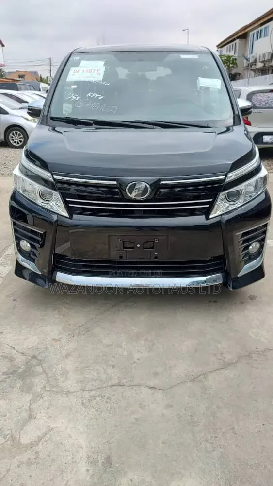 Toyota Voxy 2016 Black