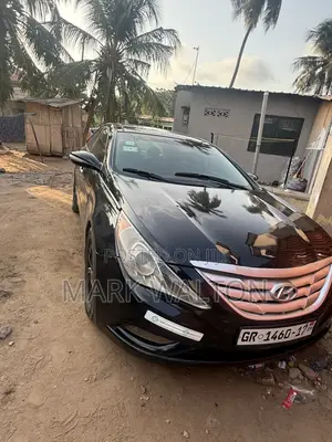 Hyundai Sonata Limited 2.0T Sedan (2.0L 4cyl 6A) 2013 Black
