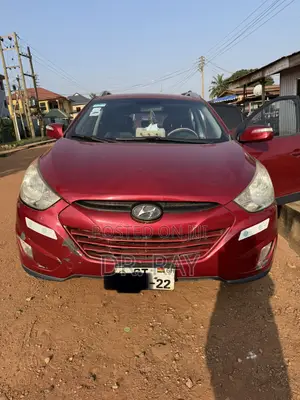 Hyundai Tucson 2012 Red