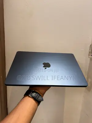 Laptop Apple MacBook Air 2025 M4 16GB Apple M4 SSD 256GB