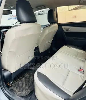 Toyota Corolla LE 4dr Sedan (1.8L 4cyl CVT) 2015 Gray