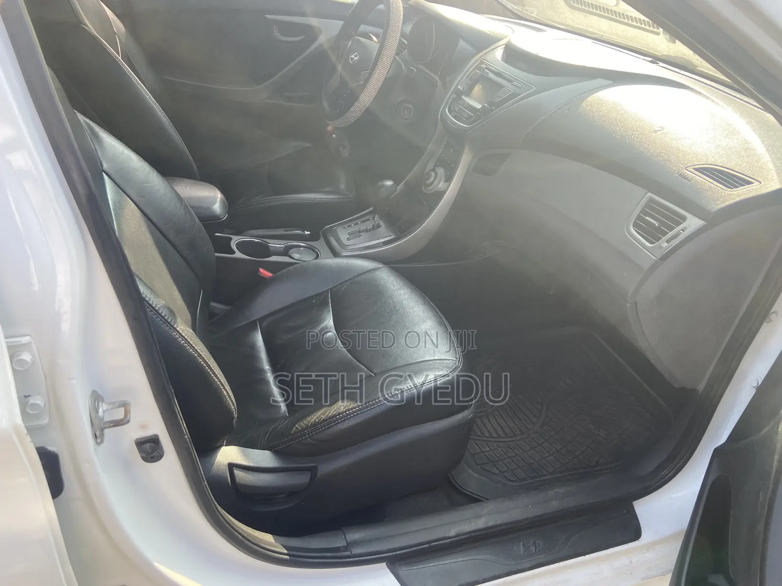 Hyundai Elantra 2013 White