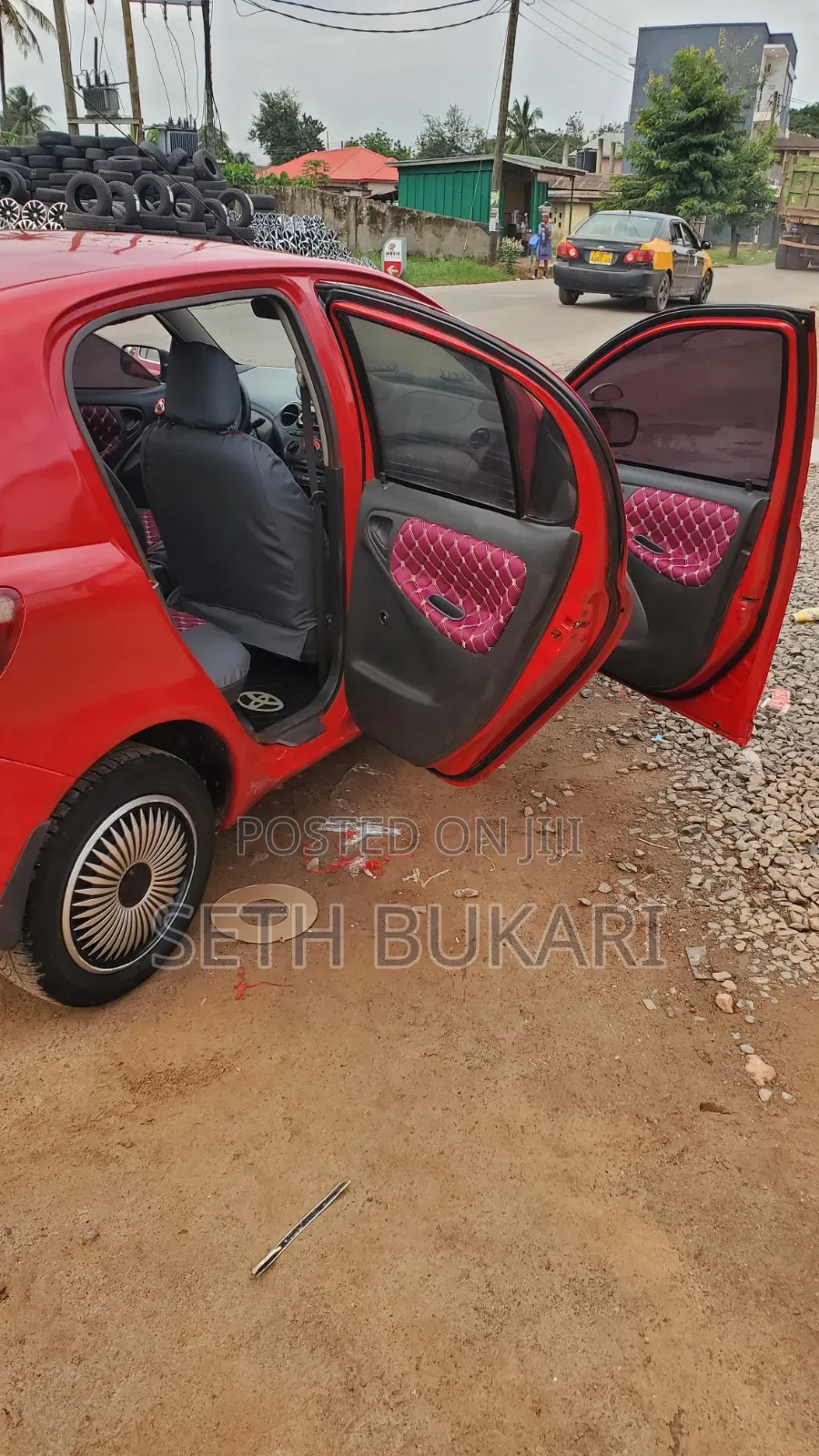 Toyota Yaris 2010 Red