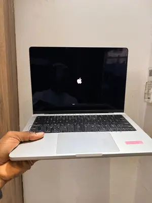Laptop Apple MacBook Pro 2025 M5 16GB Apple M5 SSD 512GB
