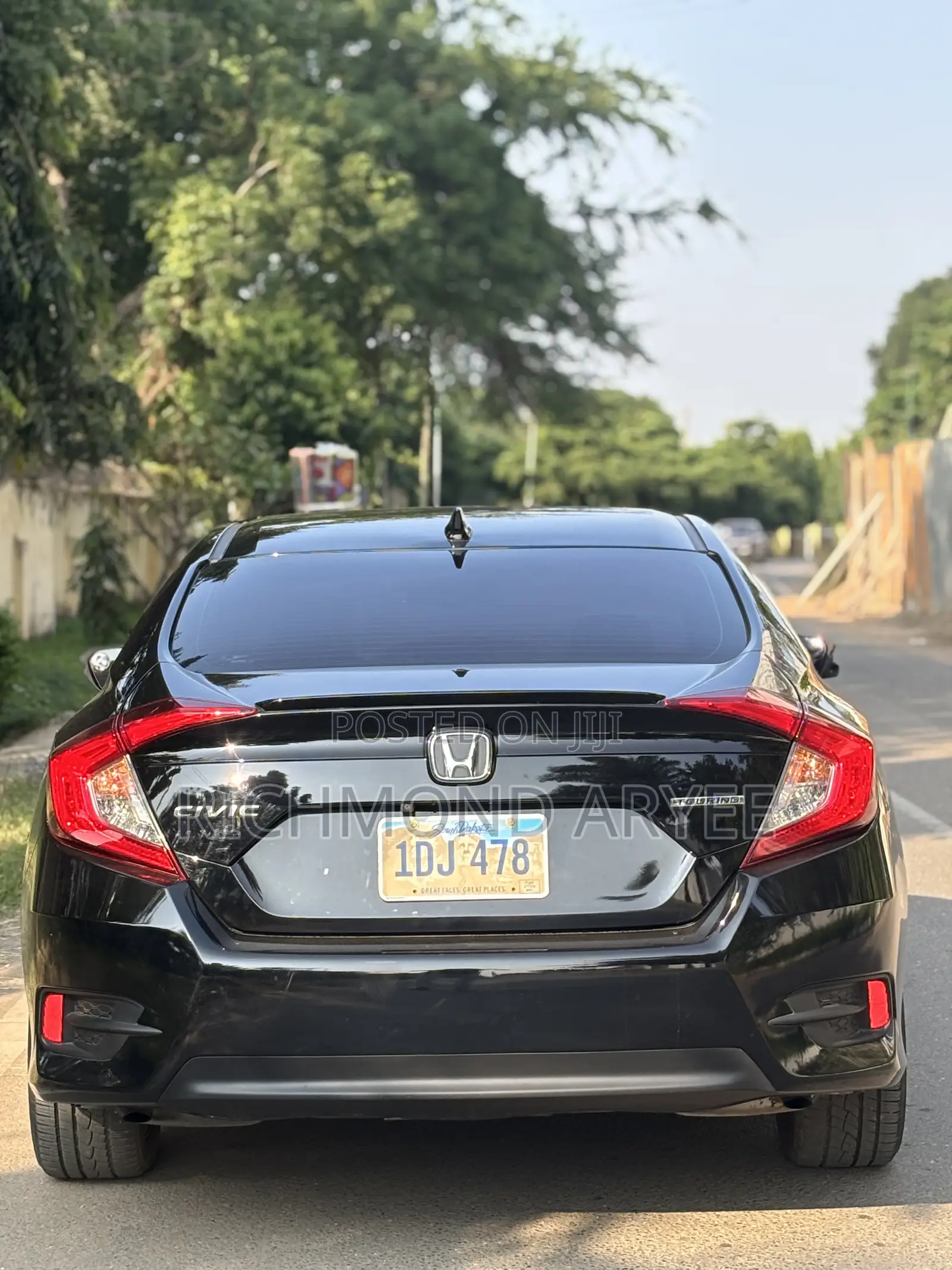 Honda Civic Touring 4dr Sedan (1.5L 4cyl) 2017 Black
