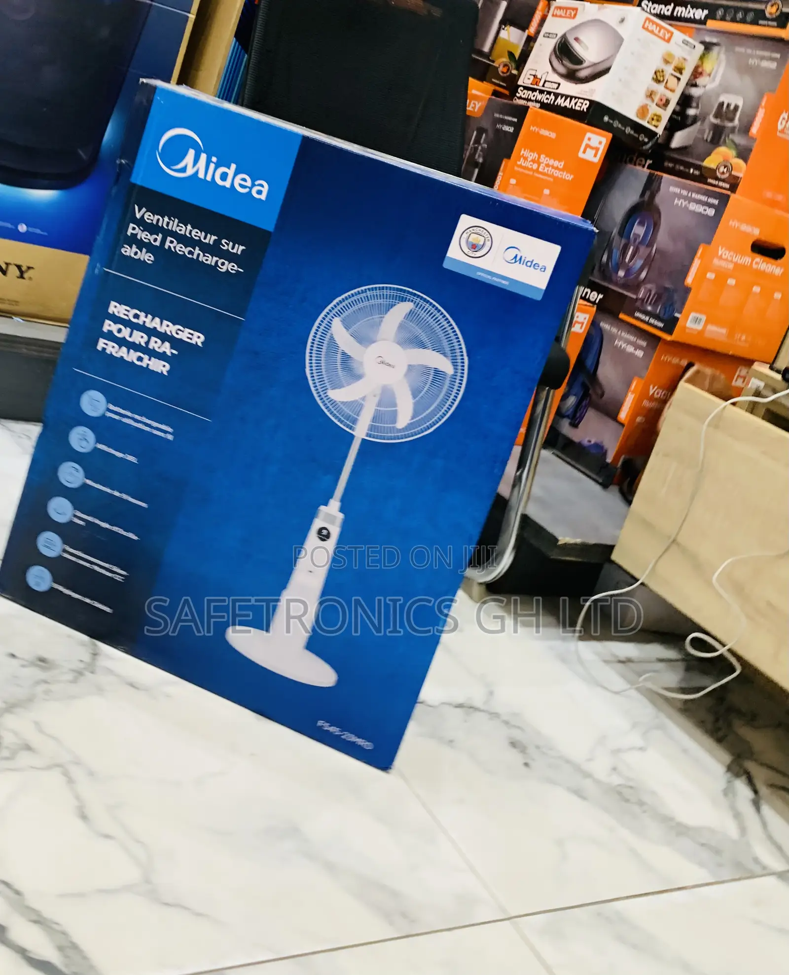 Fabulous White Midea 18′′ Rechargeable Stand Fan (Model FS45-23MRD)