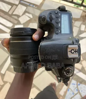 DSLR Canon 60D With Lens