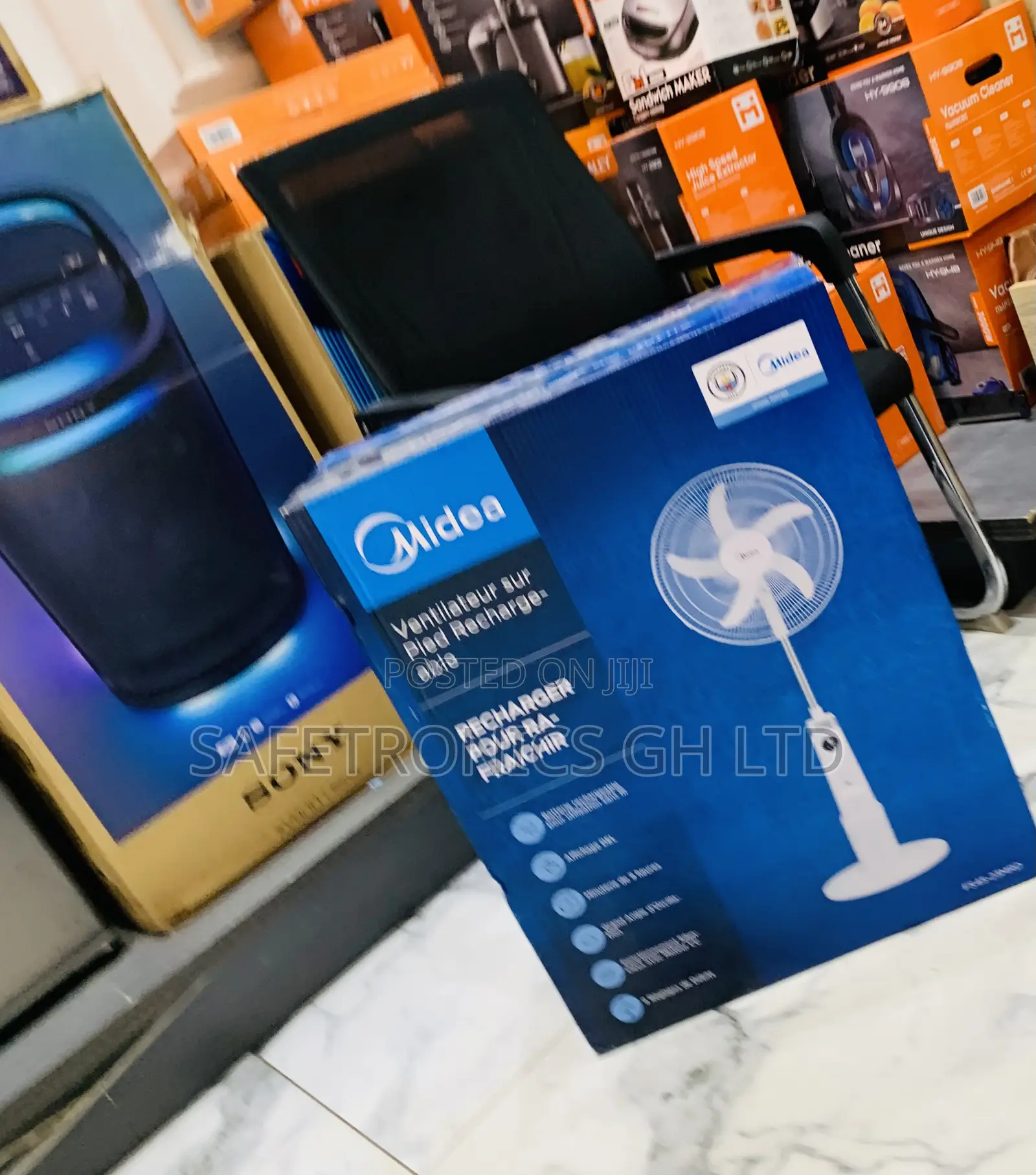 Recommend New Midea 18′′ Rechargeable Stand Fan (Model FS45-23MRD)