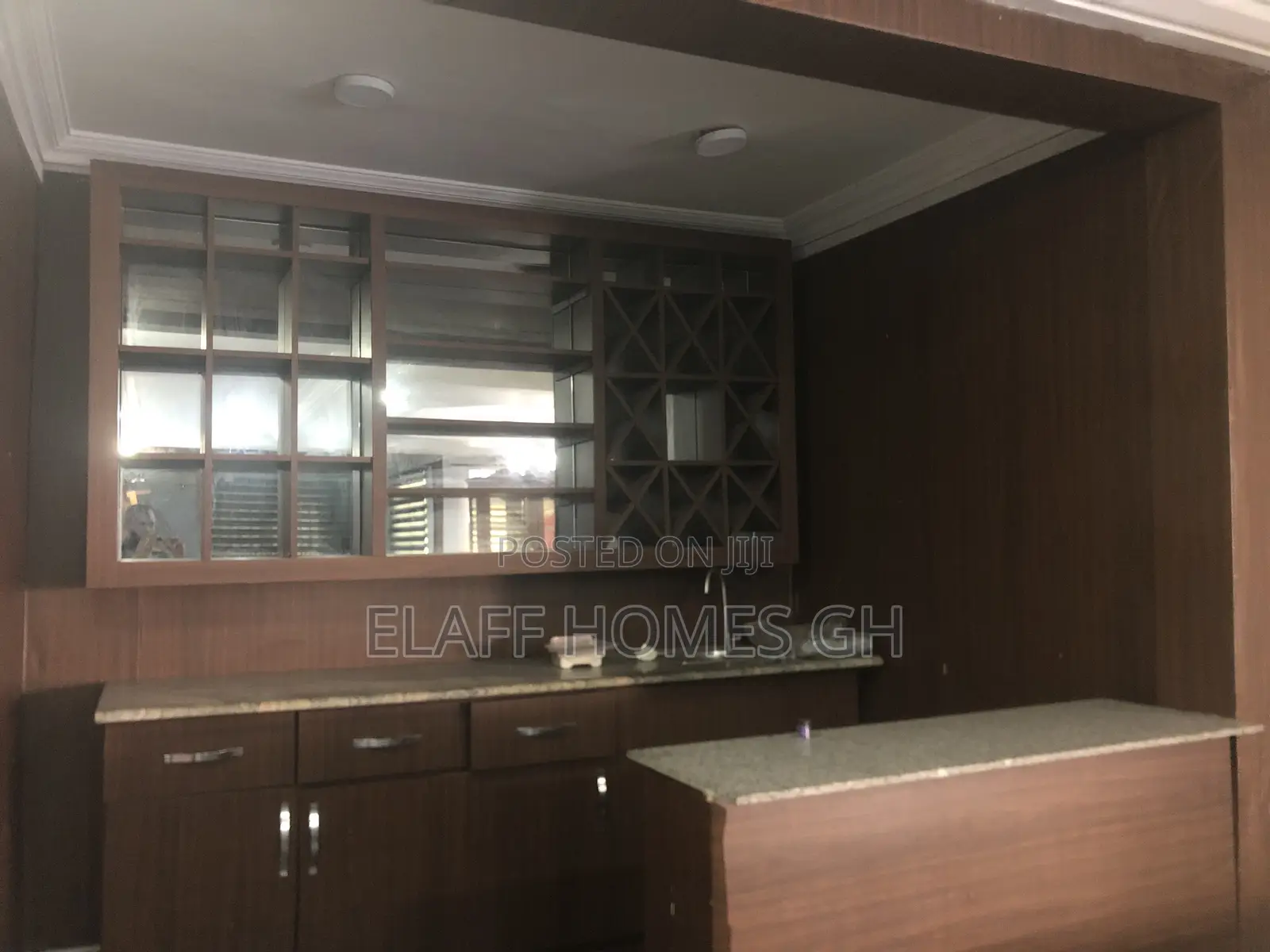 2bdrm Apartment in Elaffhomesgh, Boundary Road Area for rent