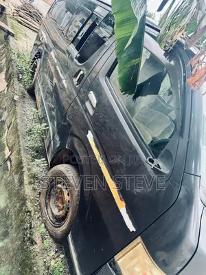Toyota HiAce 2012 Black