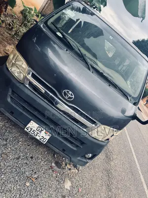 Toyota HiAce 2012 Black