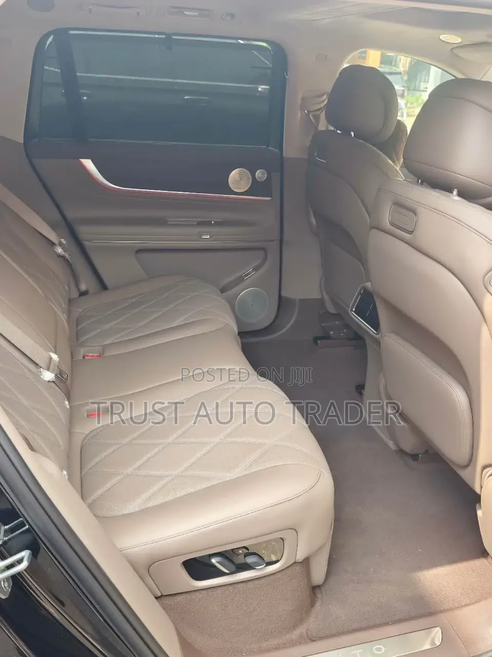 New AITO M9 100kWh EV AWD 2025 Black