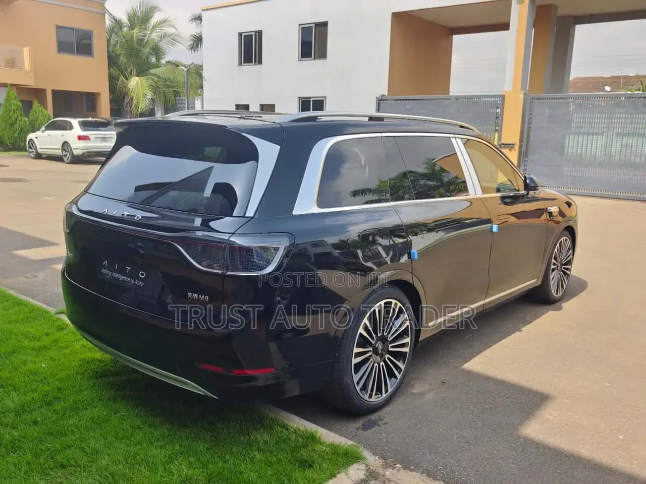 New AITO M9 100kWh EV AWD 2025 Black