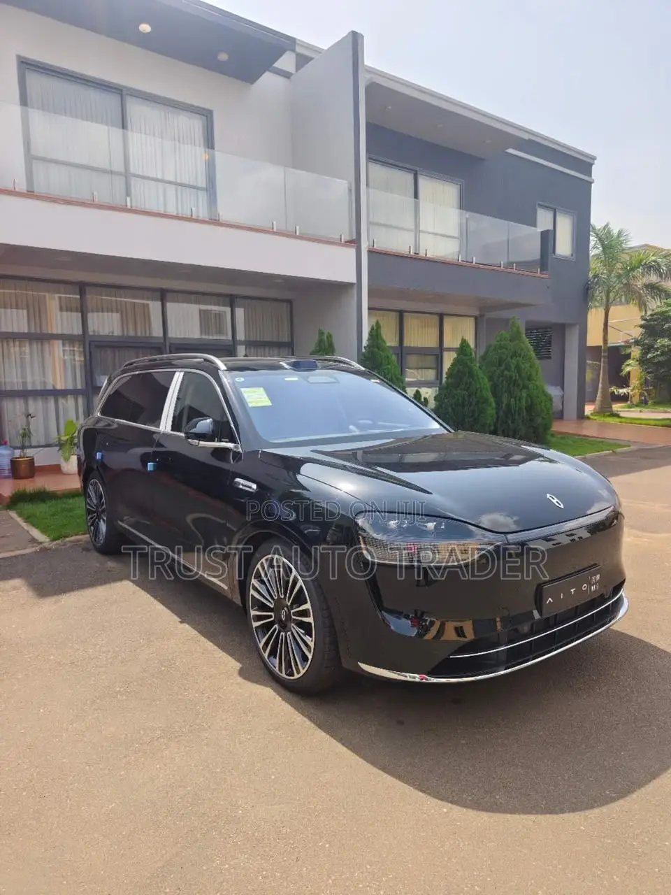 New AITO M9 100kWh EV AWD 2025 Black