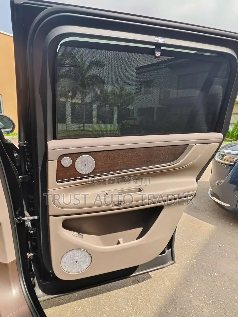 New AITO M9 100kWh EV AWD 2025 Black
