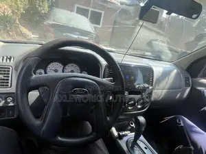 Ford Escape XLT 2.3 2006 Black