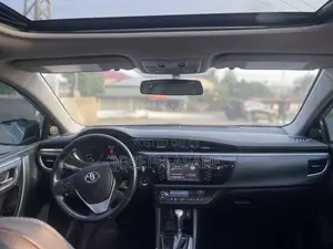 Toyota Corolla S 4dr Sedan (1.8L 4cyl CVT) 2016 Silver