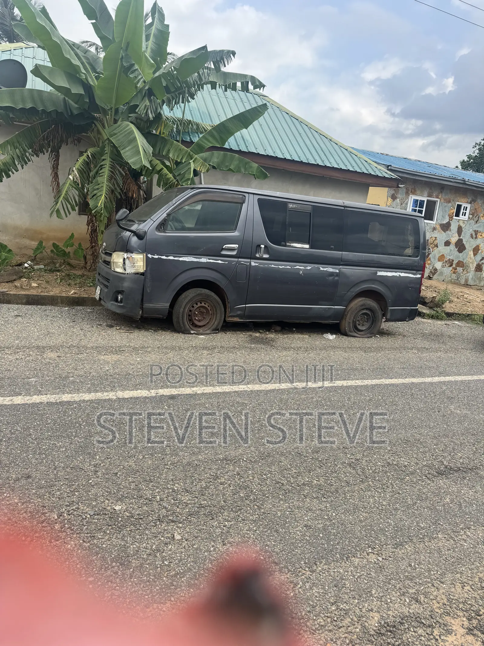 Toyota HiAce 2012 Black