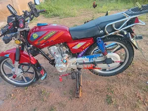 Royal RY125 2025 Red