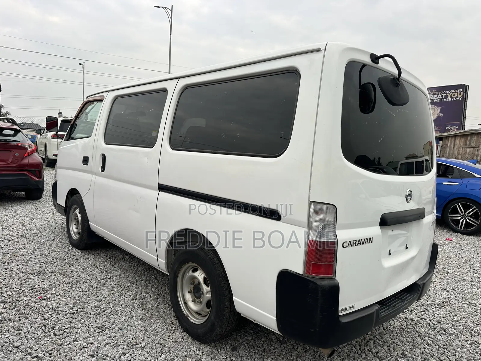 Nissan Caravan (Urvan) 2012 White