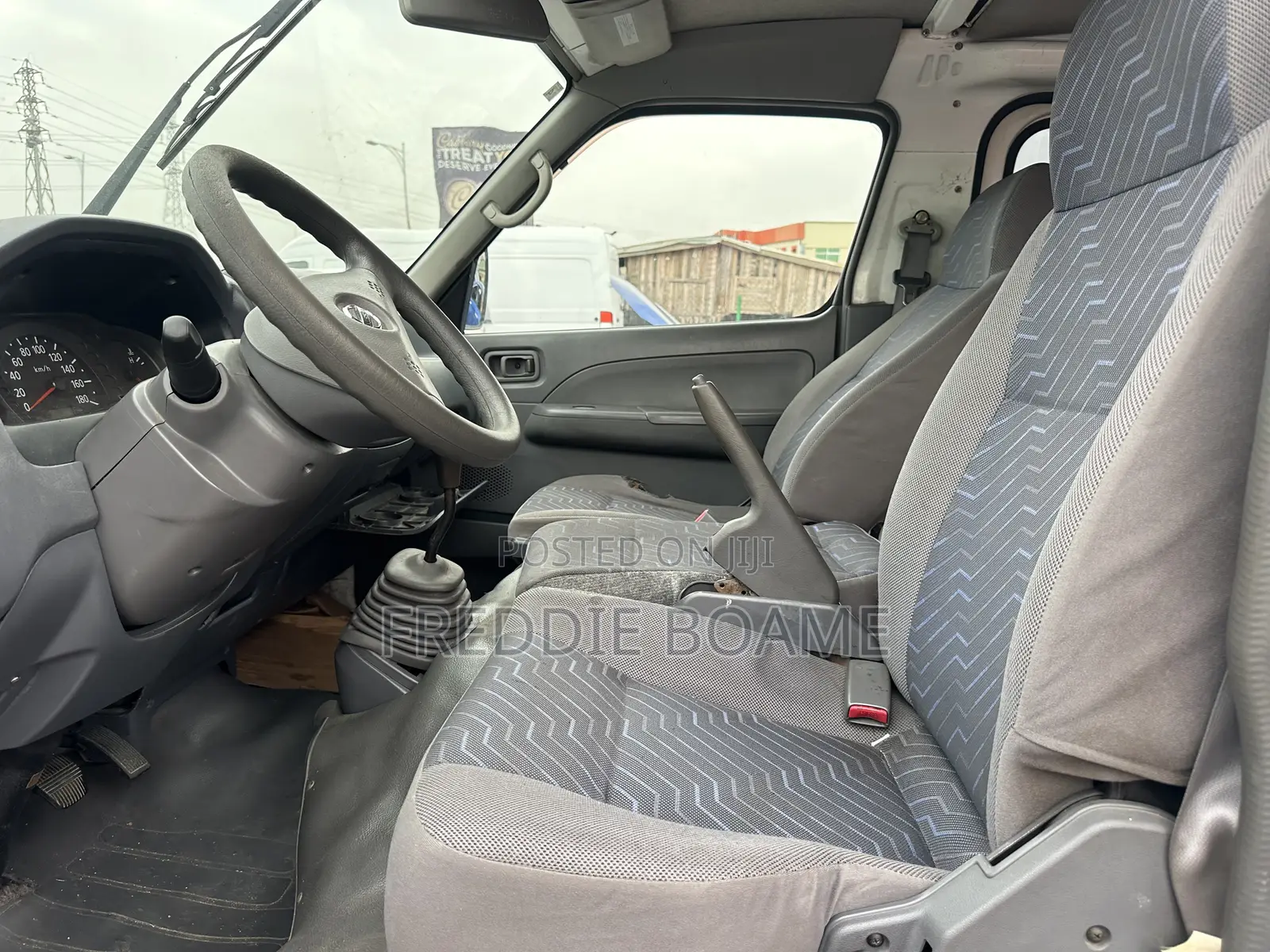 Nissan Caravan (Urvan) 2012 White