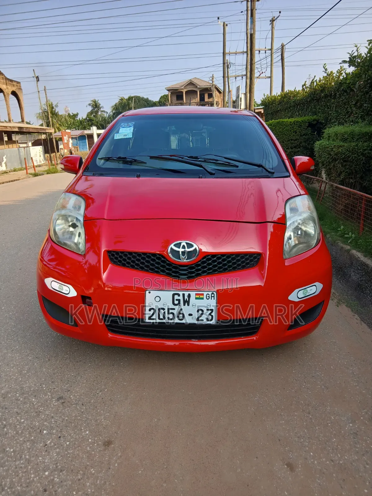 Toyota Vitz 2010 Red