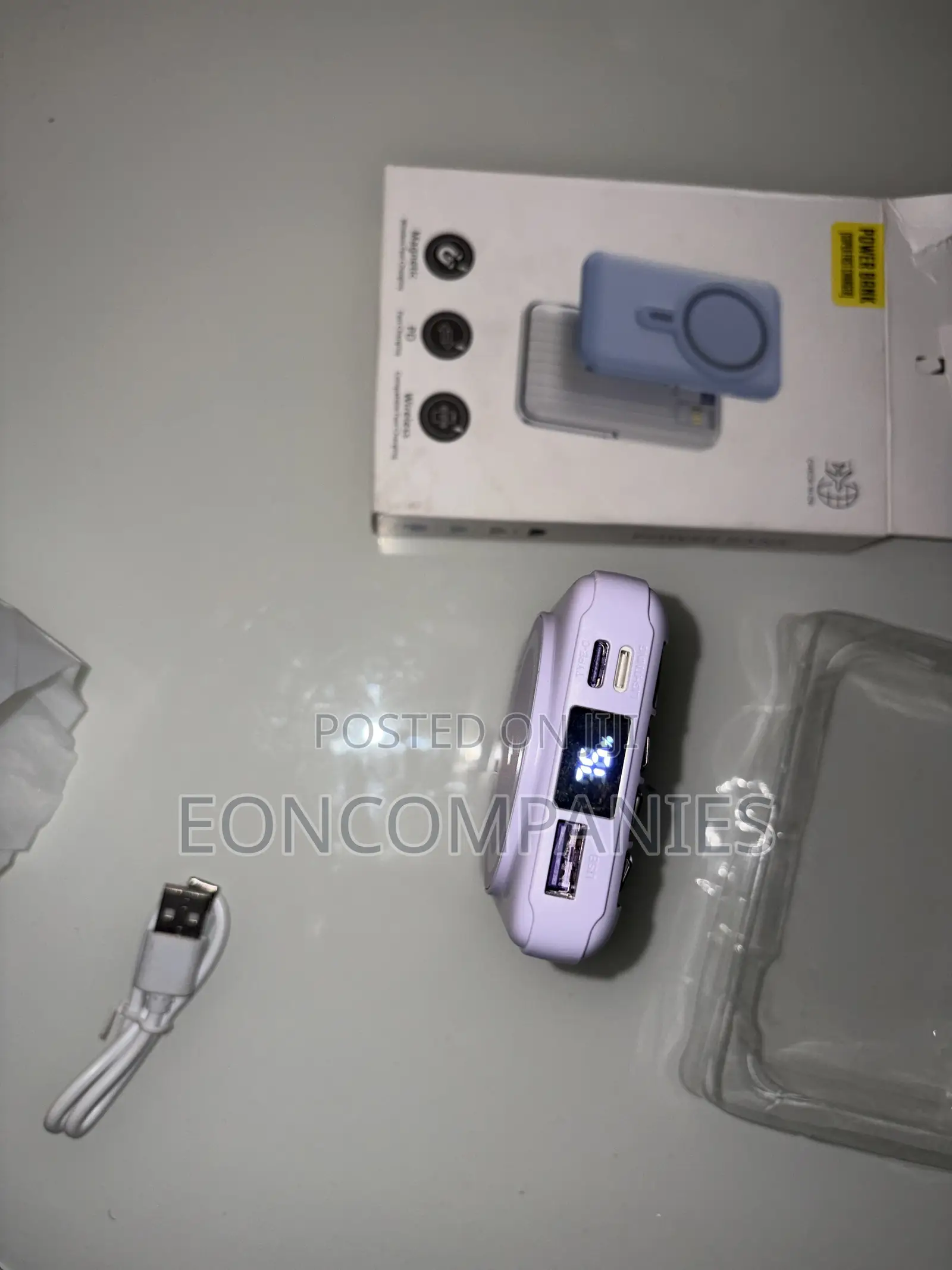  MagSafe-style Magnetic Wireless Charging