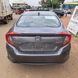 Honda Civic Touring 4dr Sedan (1.5L 4cyl) 2017 Gray