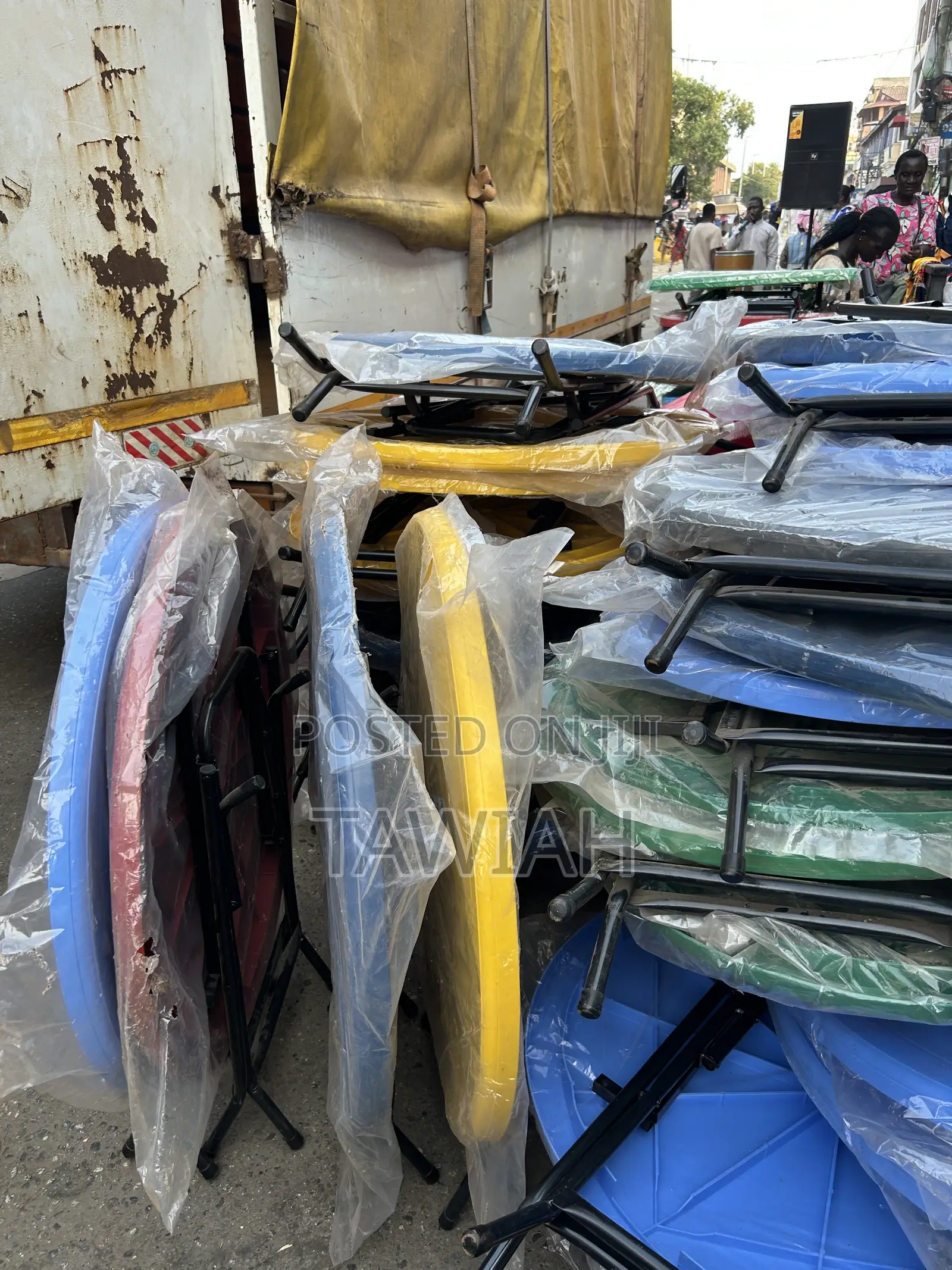 Foldable Plastic Table