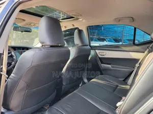 Toyota Corolla LE 4dr Sedan (1.8L 4cyl CVT) 2015