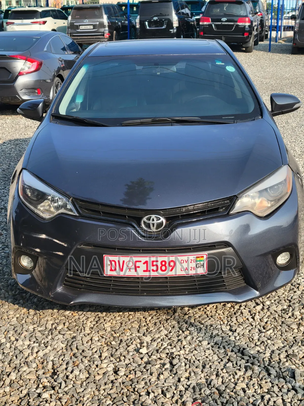 Toyota Corolla LE 4dr Sedan (1.8L 4cyl CVT) 2015