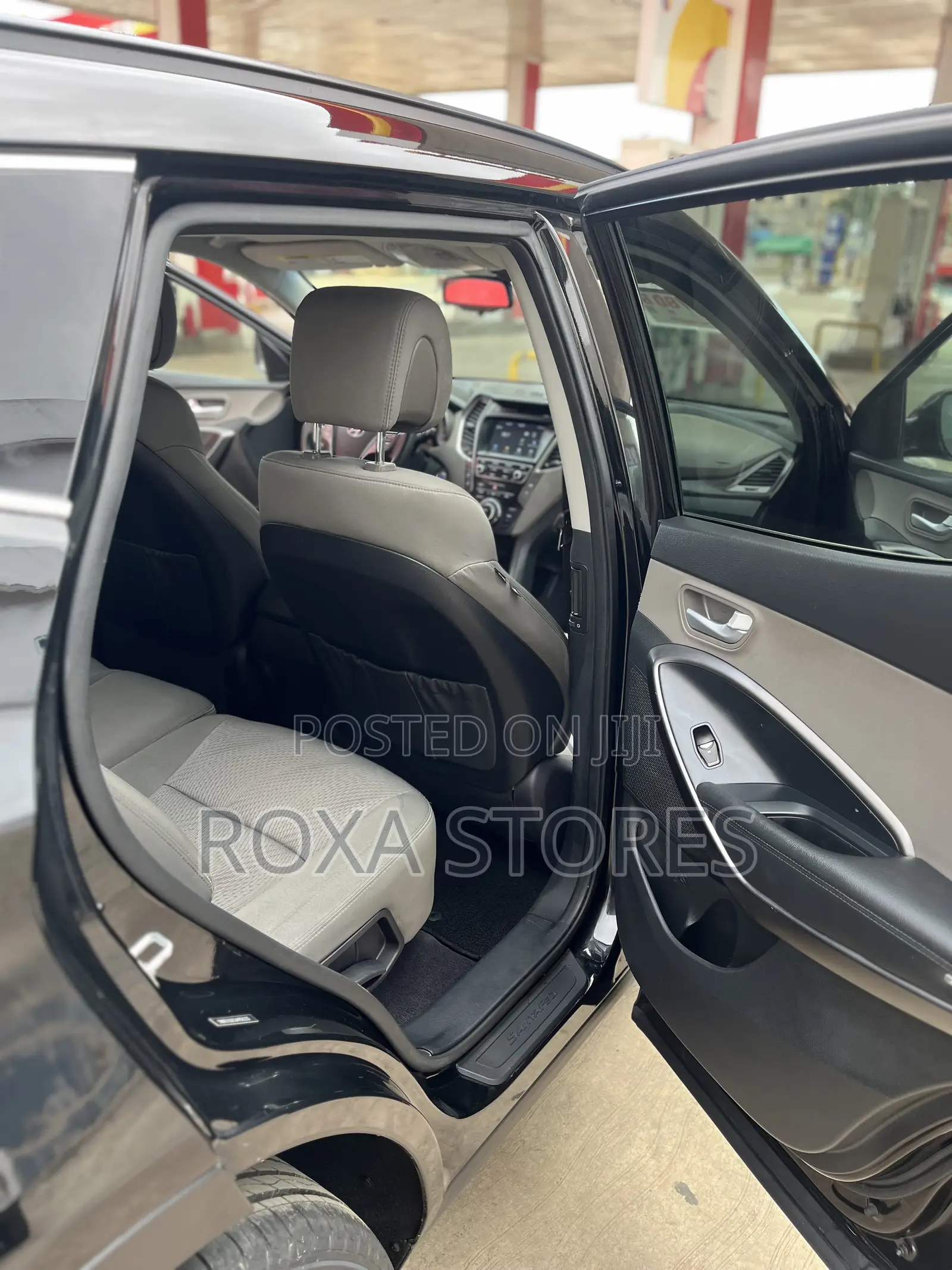 Hyundai Santa Fe SE AWD 2018 Black
