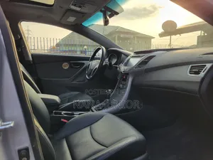 Hyundai Elantra 2015 Silver