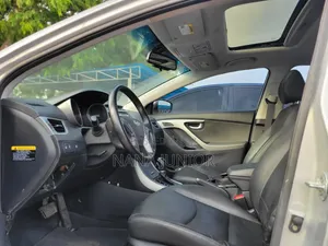 Hyundai Elantra 2015 Silver