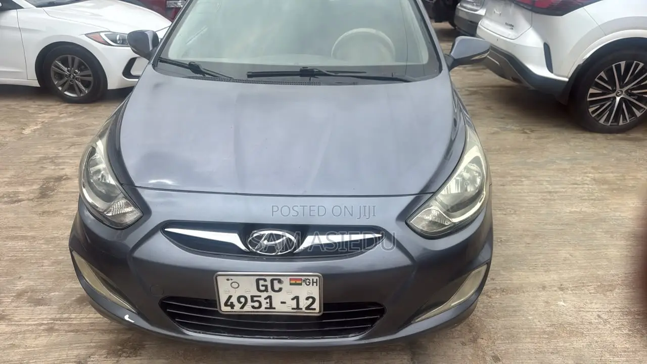 Hyundai Accent GLS 2012 Silver