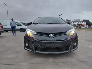 Toyota Corolla 2015 Black