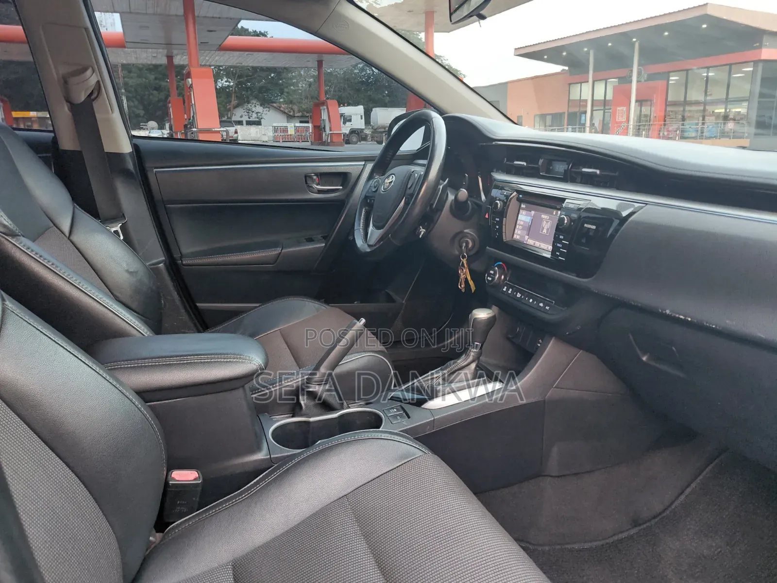 Toyota Corolla 2015 Black