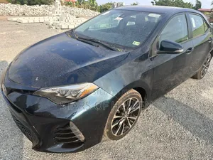 Toyota Corolla 2018 Black