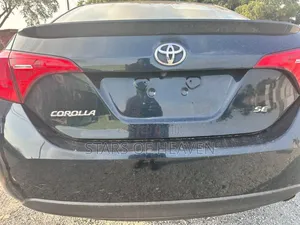 Toyota Corolla 2018 Black