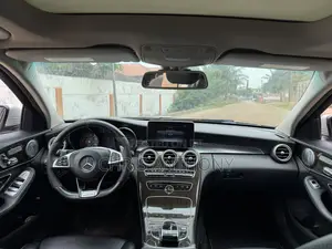 Mercedes-Benz C300 2015 Silver