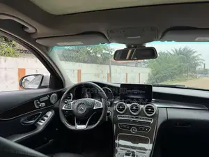 Mercedes-Benz C300 2015 Silver